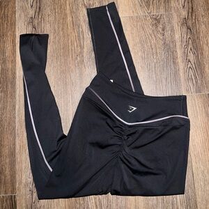 Black gymshark leggings
